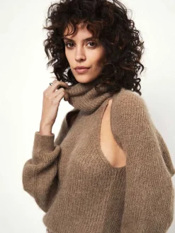 DANTE6 D6Yalena Halter Knit Sweater Fashion